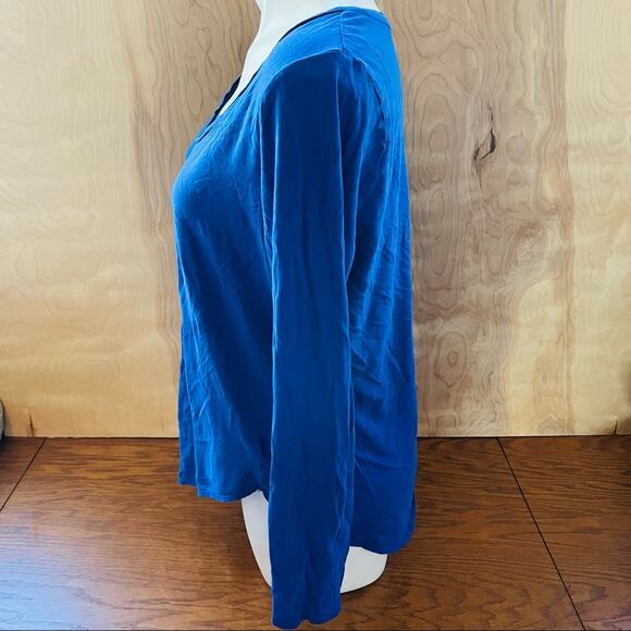 Old Navy Everyday Long Sleeve Shirt Relaxed V Neck Preppy Minimalist Office Fem - Picture 6 of 7